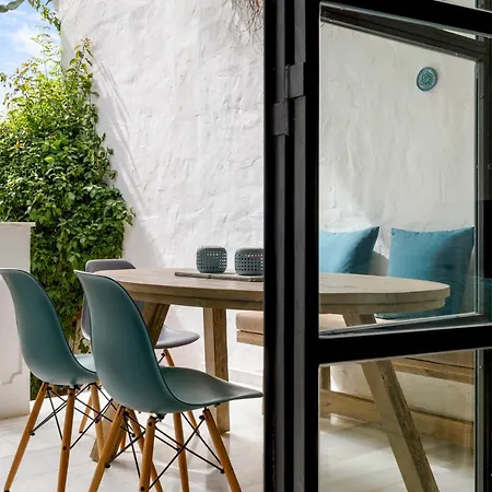 בית נופש Jardin De Pinos מארבלה