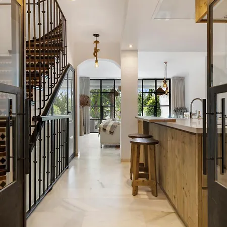 Jardin De Pinos * Марбелья