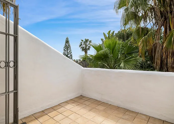 Jardin De Pinos Marbella