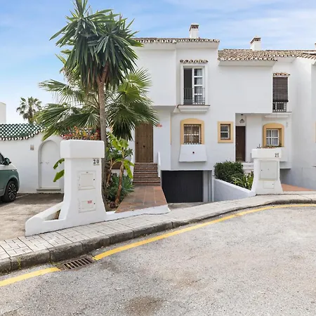 Jardin De Pinos Ferienhaus Marbella